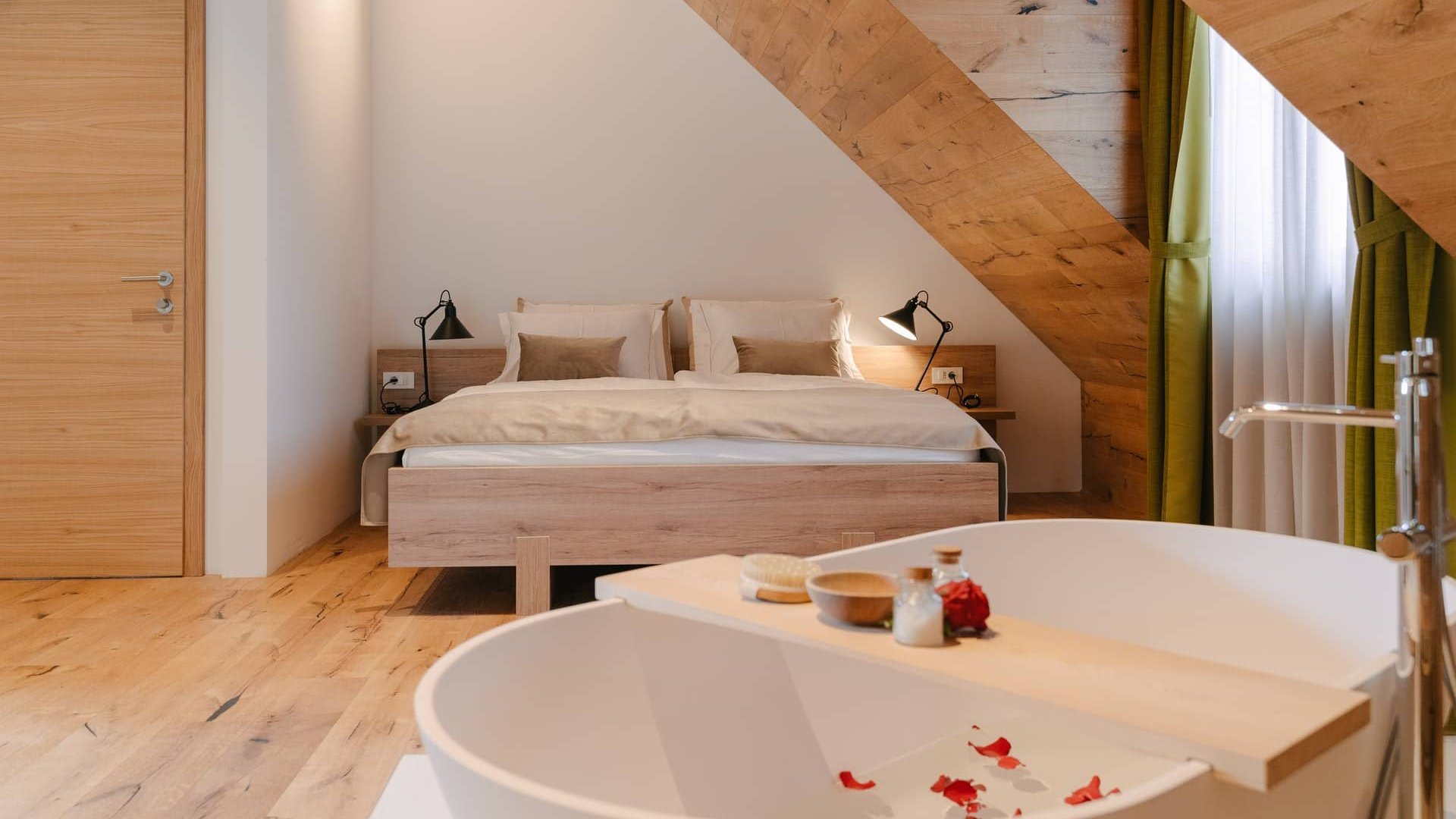 Accomodation - pirahotel.si